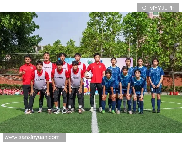 广州足球队在足球团队协作排行榜中荣获第三名展现出色团队精神与默契配合