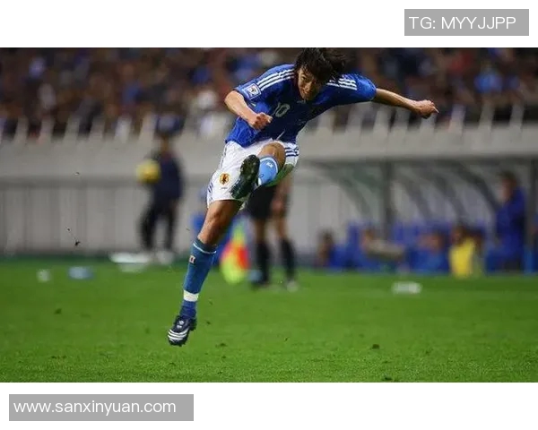 足球场上的传奇人物如何在没有带球的情况下创造精彩瞬间 足球场上的传奇人物如何在没有带球的情况下创造精彩瞬间