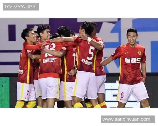 广州足球队强势领跑冠军赛积分榜累计81分展现夺冠实力